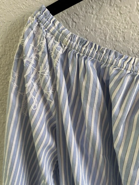 White House Black Market Off Shoulder Embroidered Blouse Blue Stripe Cotton L - Picture 10 of 14